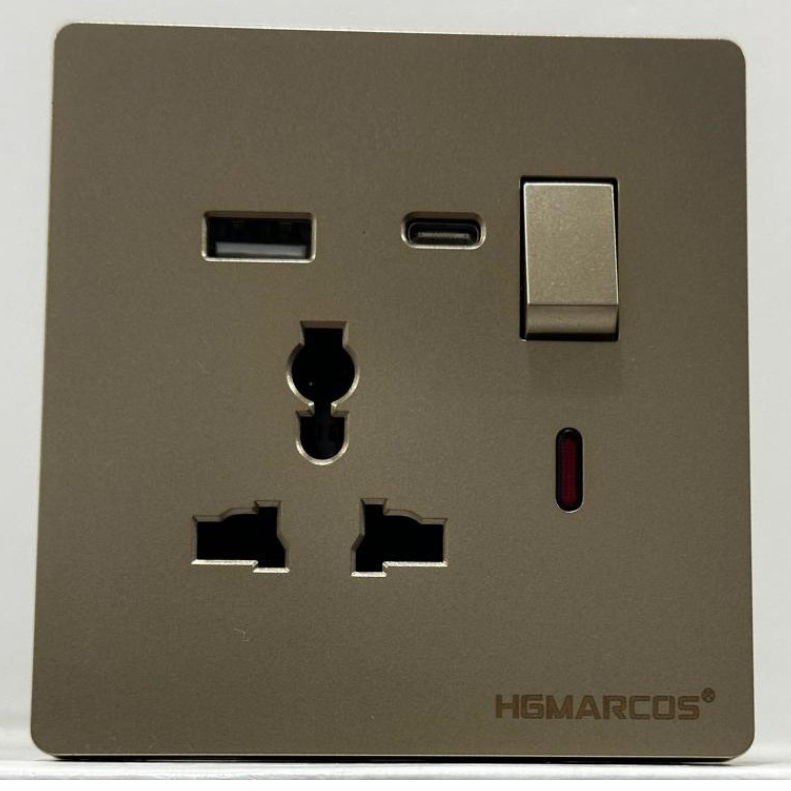 USB PIN SINGLE WALL SWITCH Modern single wall socket with built-in USB-A and USB-C ports